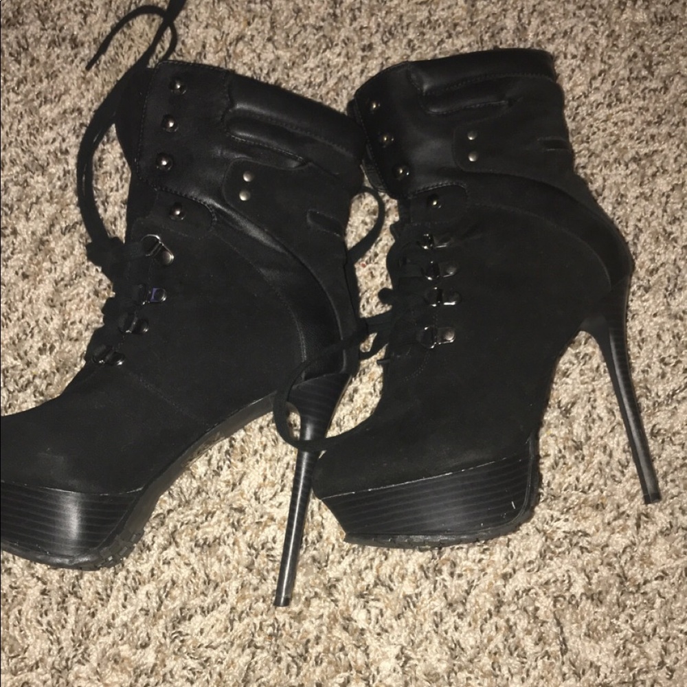 3 pairs of 4/5 inch heels